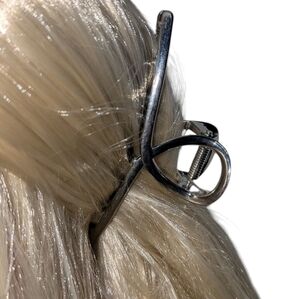 🍁 3/$15 Metal Claw Hair Clip